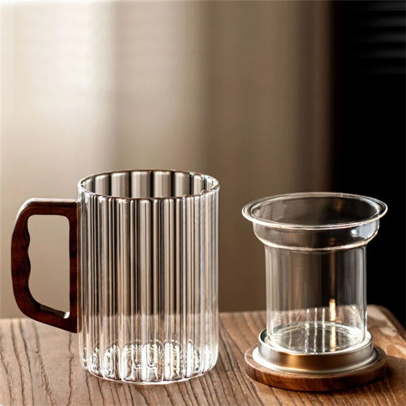 Description Picture 6 of itemCreative Vertical Stripe Glass Tea Infuser Cup With Transparent Filter Wooden Handle Lid Flower Tea Separation Tea Mug Drinkware