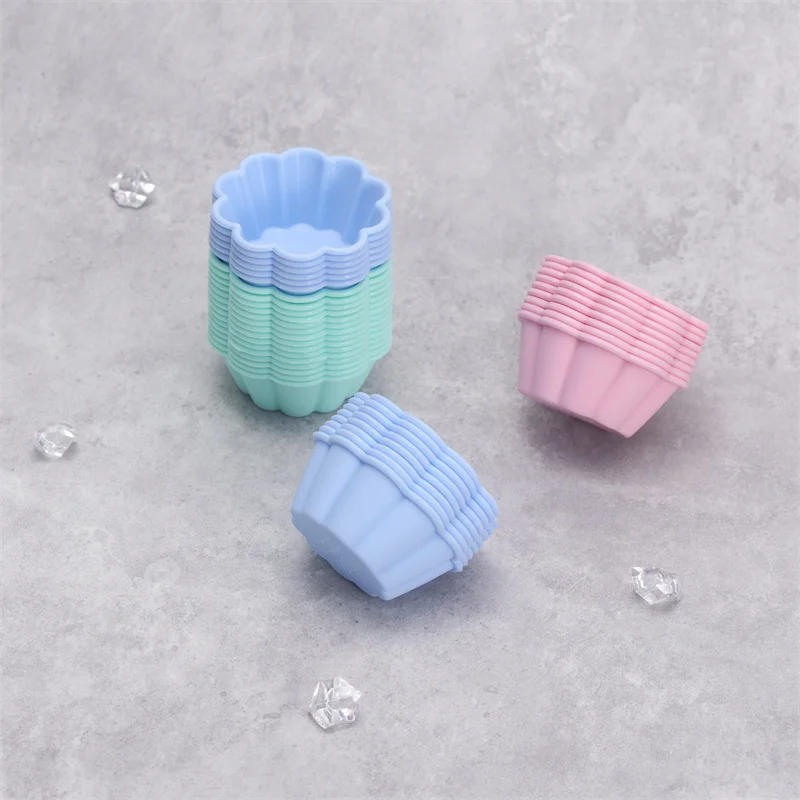 Description Picture 6 of item12 Pcs Petal Shape Muffin Cup Round 5cm Silicone Muffin Cake Baking Molds Cupcake Pan Baking Accessories Tart Cup Cake Mould