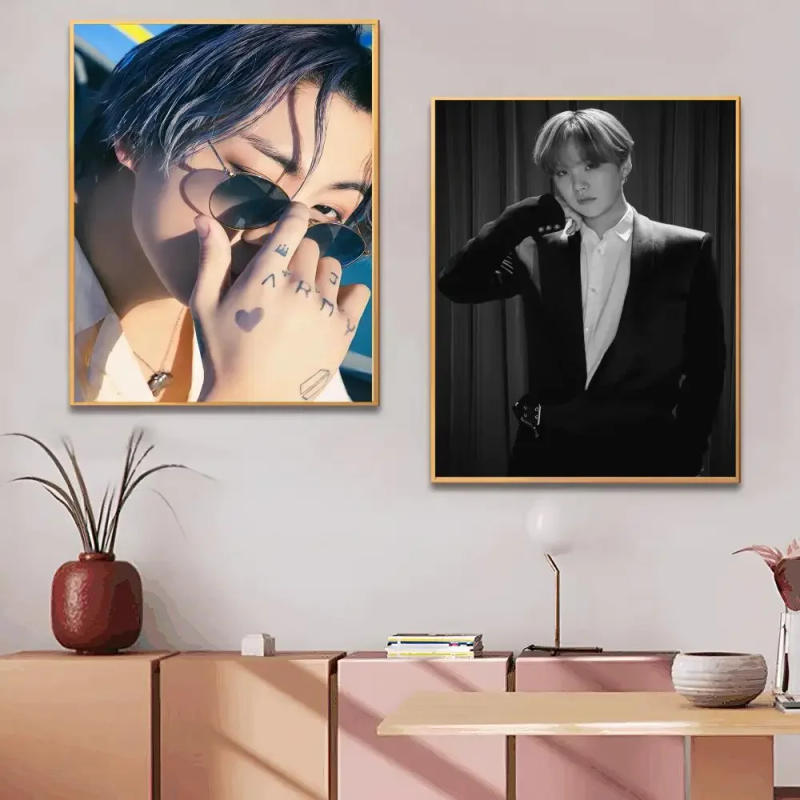 Description Picture 4 of item1pc Game Kpop Room Decor Poster Stickers Art Wall Murals Decor Black Korean-Band-bts Boy Group Gifts Kawaii HD Painting Cat Cars