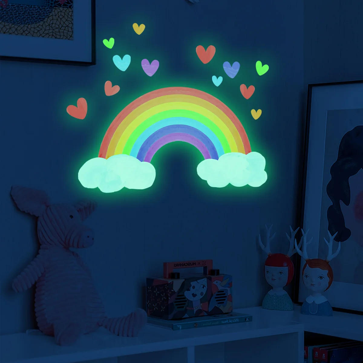 Description Picture 6 of itemCartoon Rainbow Luminous Wall Stickers Glow In The Dark Cloud Heart Wall Decal For Baby Kids Room Nursery Home Decorations DIY