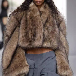 Vintage Faux Fur Short Coats Women Retro Thick Large Cuffs Button Solid Fur Coat Female Winter Warm Chic High Street Outwear