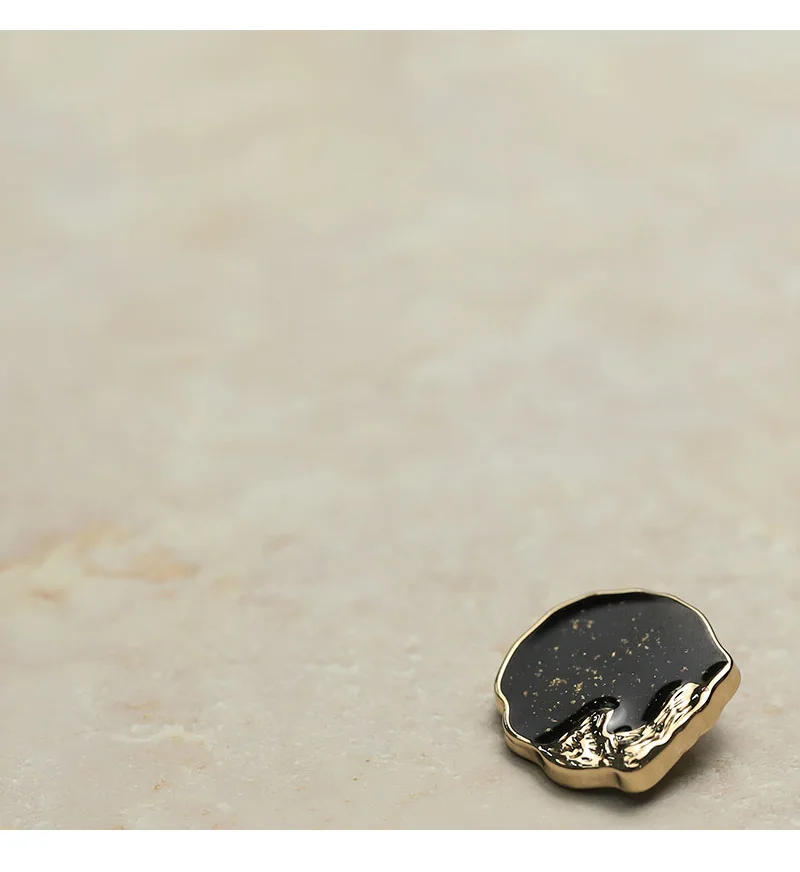 Description Picture 3 of item6pcs/Lot Luxury Metal Sewing Buttons For Women's Clothing Needlework Diy Crafts Supplies Blazer Skirt Decor Sewing Accessories