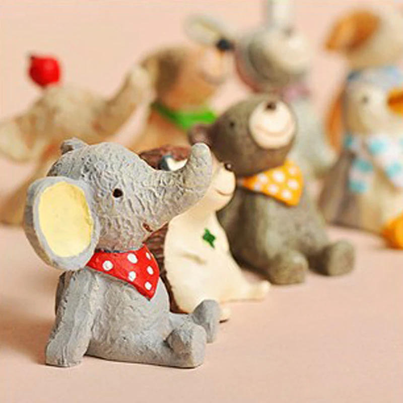 Description Picture 6 of itemSmall Miniatures & Figurines Ornaments Look Up To The Sky Mini Animals Micro Landscape Props Home Decor Resin Crafts Decoration