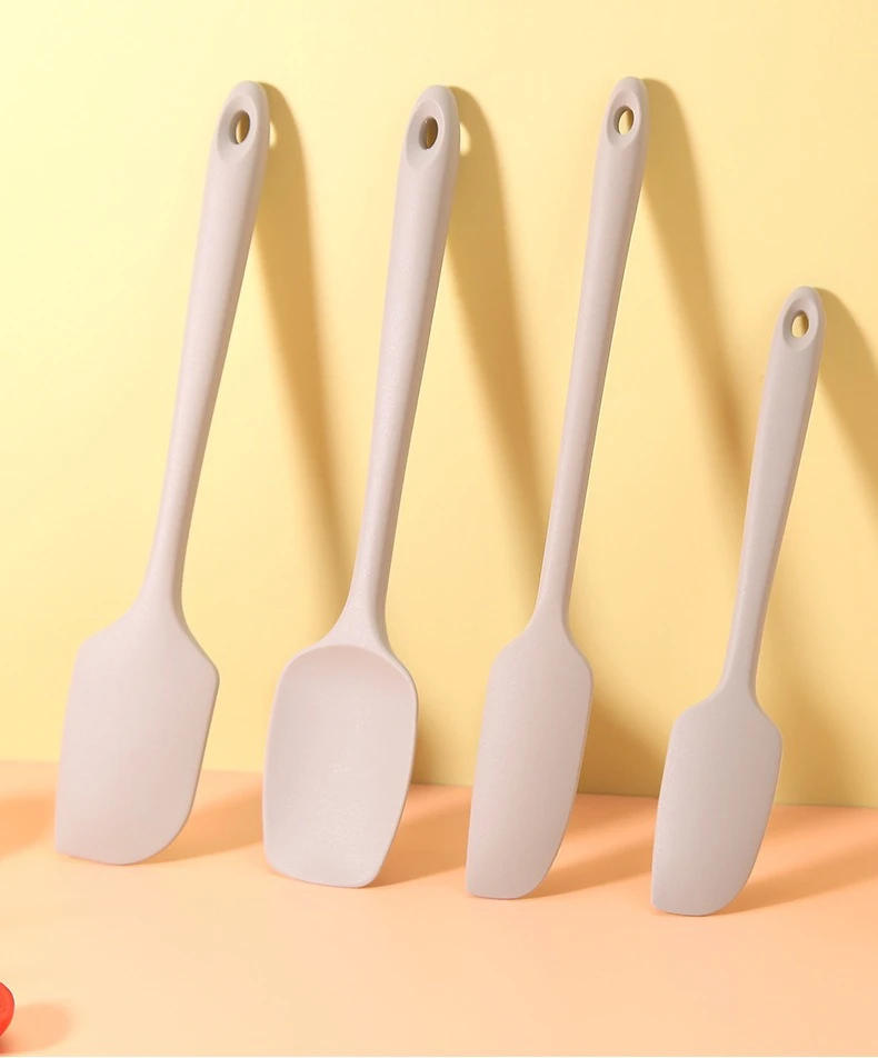 Description Picture 2 of item4pcs/set silicone spatula Food grade for baking high temperature resistant spatula mini flour cream scraper kitchen accessories