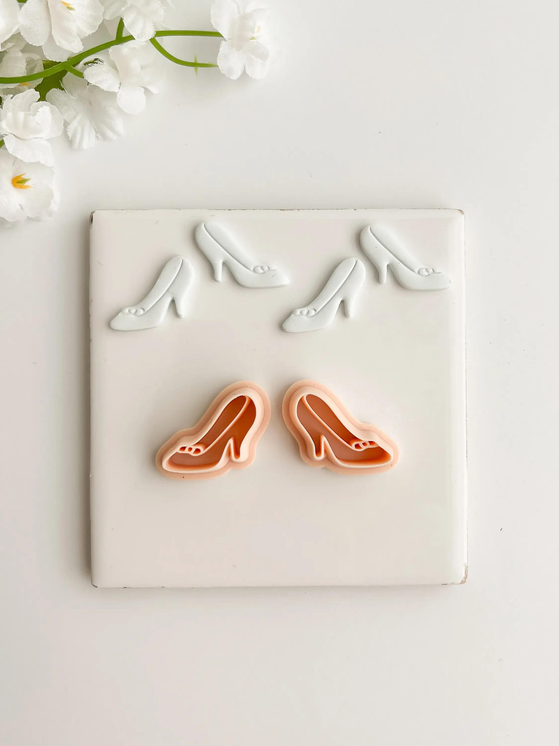 Description Picture 6 of itemPolymer Clay Earring Cutter DIY Princess Shoes Carriage Jewelry Pendant Clay Mold Soft Pottery Earrings Crafts Cutting Tools