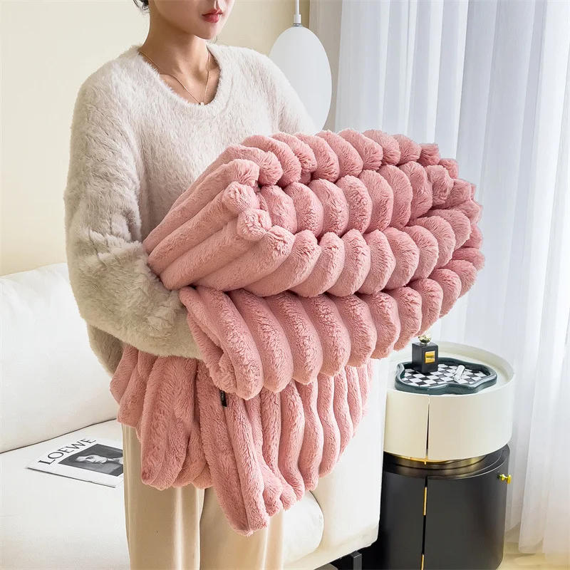 Description Picture 3 of itemLight luxury Solid Color Multifunctional Rabbit Velvet Blanket Winter Thick Warm Flannel Used For Bedroom Living Room Blanket