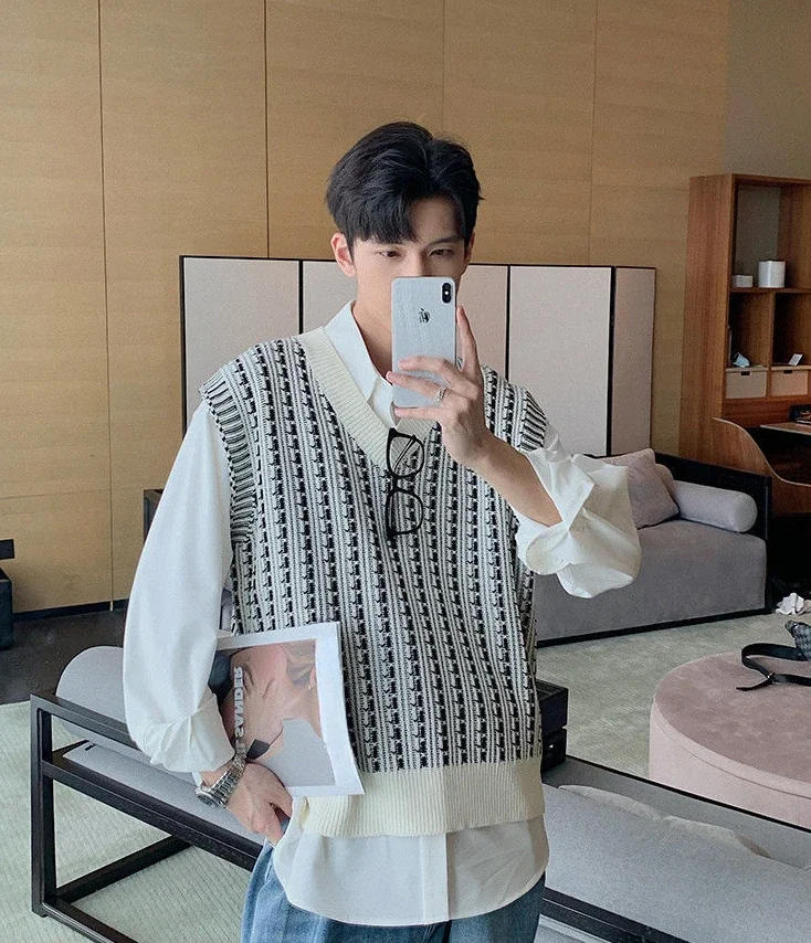 Description Picture 4 of itemKnit Sweater Male White Vest Men's Clothing V Neck Korean Style Sleeveless Waistcoat Striped Elegant High Quality Replica X Tops