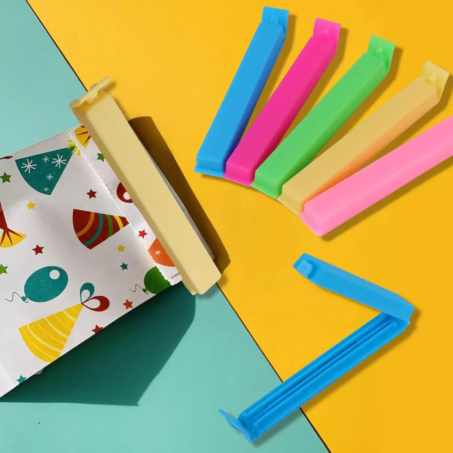 Description Picture 3 of item5PCS Portable Kitchen Storage Food Snack Seal Sealing Bag Clips Sealer Clamp Plastic Tool Kitchen Accessories Food Bag Clips