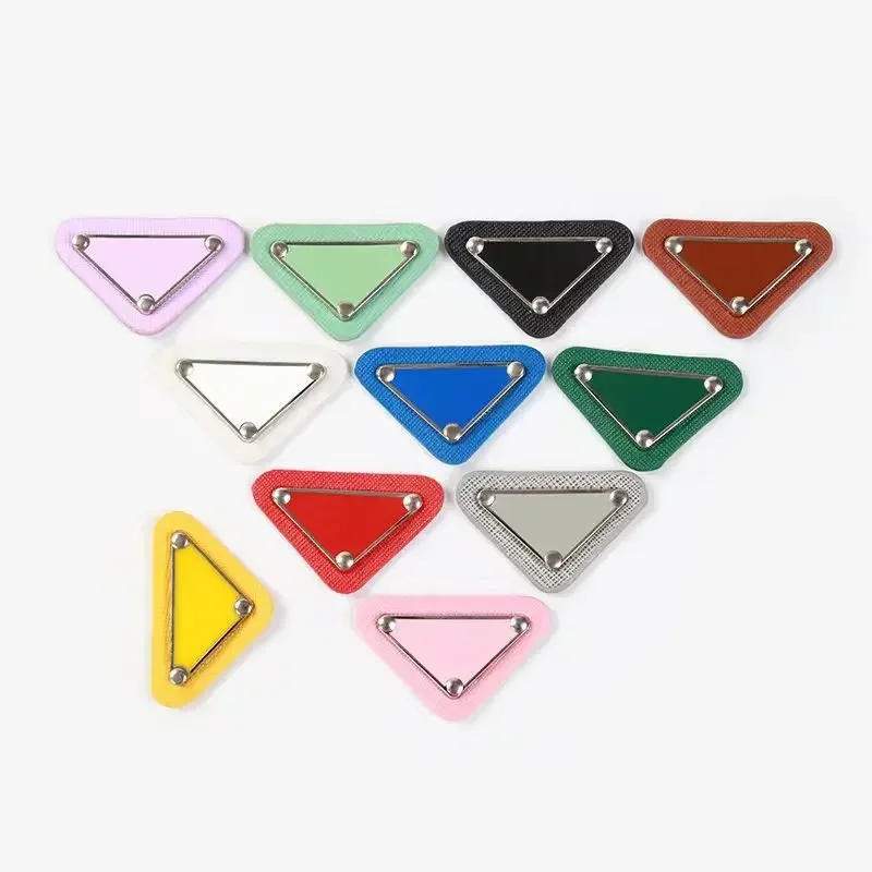 Description Picture 3 of itemDIY Embroidery Stickers Brand Triangular Sew Patches for Clothing Appliques Brand Logo Sequin Patch Badge on Hat Package