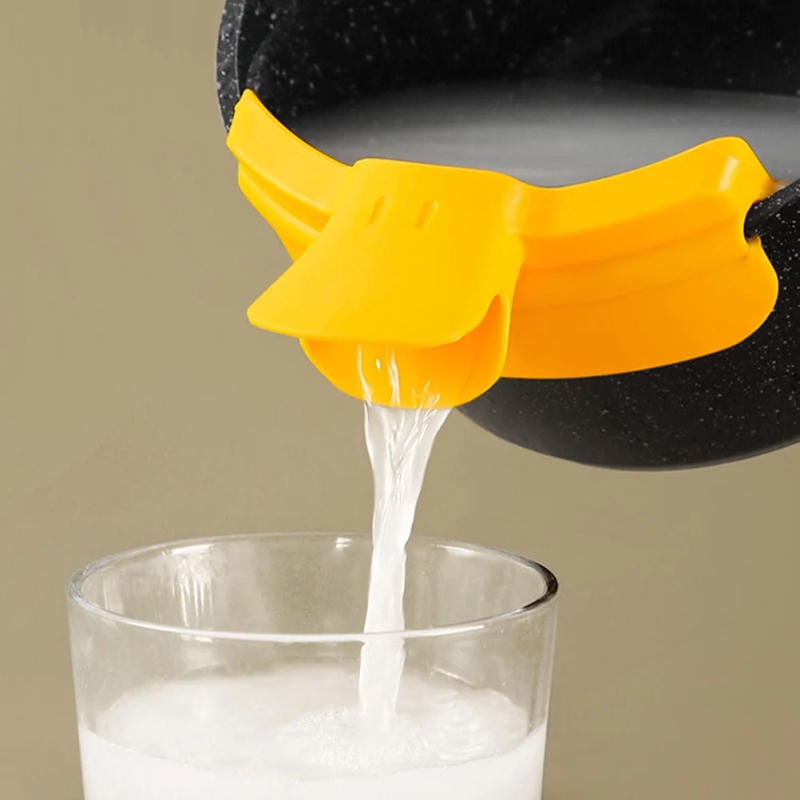 Description Picture 4 of item2Pcs Pot Edge Pouring Funnel Clip on Anti-Spill Soup Spout for Pots Pans Kitchen Accessories Pot Edge Pour Soup Funnel