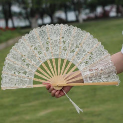 Vintage Folding Fan with Lace Trim And Tassel Pendant Elegant Bamboo Handheld Fan Lace Flower Hand Fan for Wedding Home Decor