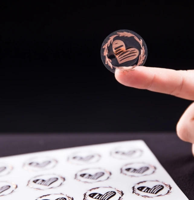 Description Picture 6 of item100pcs Clear Bronzing Heart Stickers 1.26 Inch Round Envelope Sealing Label for Wedding Party Invitation Card Gift Decor Tags