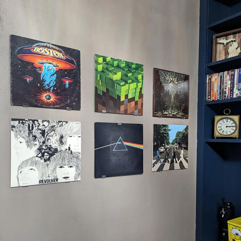 Description Picture 6 of item10Pcs/set Vinyl Record Display Shelf High Transparent Wall Mounted Acrylic Record Rack Hook No Screw Photo CD Record Wall Hook