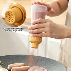 Flour Salt Squeeze Container with Lid Pepper Shaker Spice Salt Sugar Bottle Spice Jar Silicone Can Seasoning Bottle Kitchen Tool