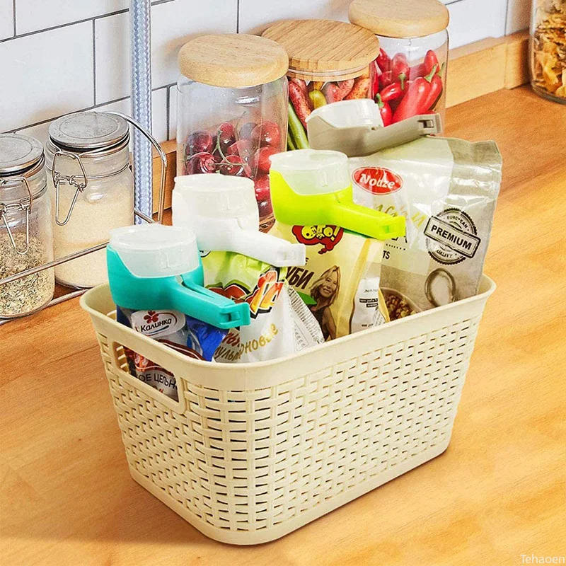 Description Picture 2 of itemSnack Sealing Clip Fresh Keeping Sealer Clamp Plastic Food Saver Travel Kitchen Gadgets Seal Pour Food Storage Bag Cap Clip