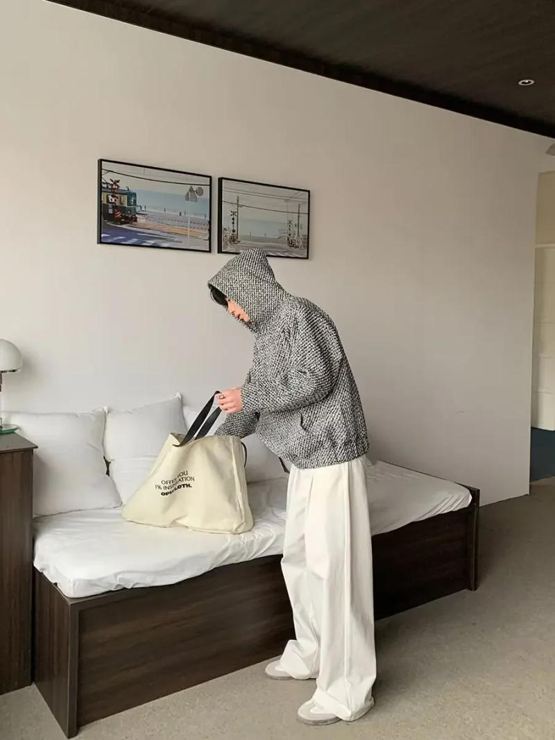 Description Picture 6 of itemAutumn/winter Tweed Style Loose-fit Hooded Plaid Sweatshirt For Couples Casual Pullover Long Sleeve Trendy Heavy Duty Versatile