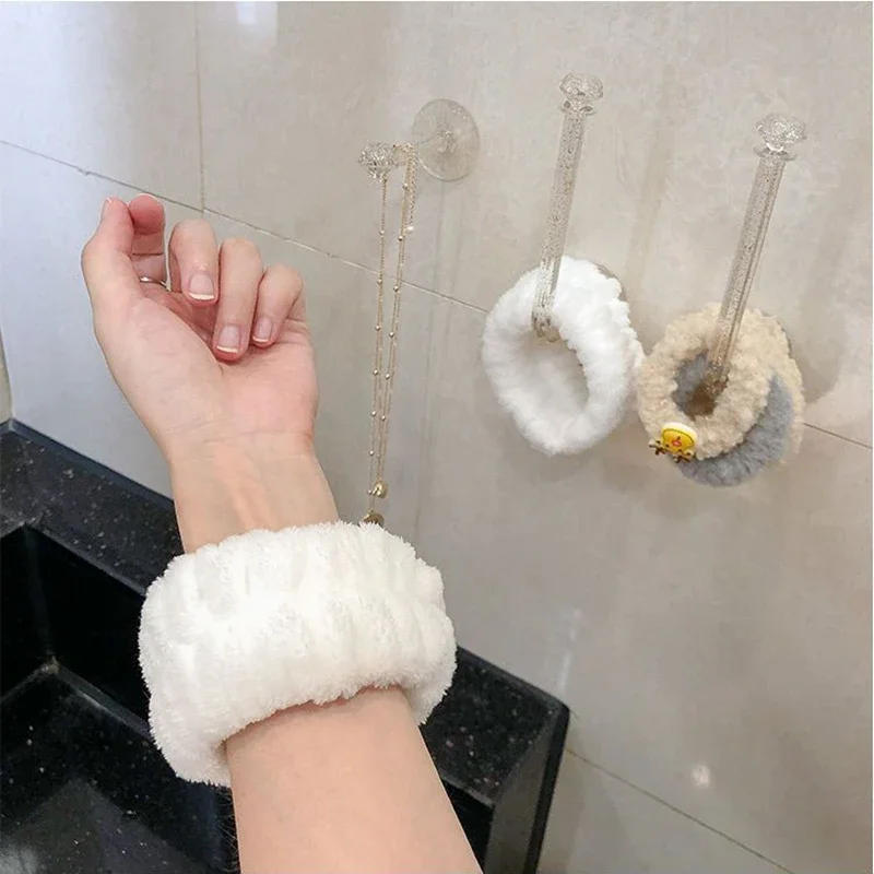 Description Picture 6 of item2Pcs One Pair Wash Face and Wrist Band Absorb Water Sports Sweat Wiping Bracelet Hairband Moisture Proof Sleeve Wrist Guard