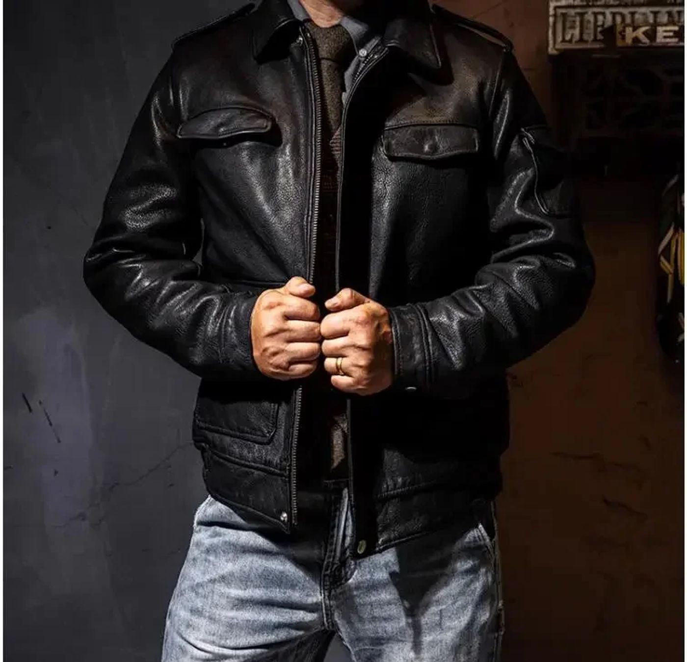 Description Picture 5 of itemYR!Free shipping.Luxury Men's business casual Real leather jacket.Heavy 1.5mm Full Grain tanned cowhide coat.Warm Hunting wear