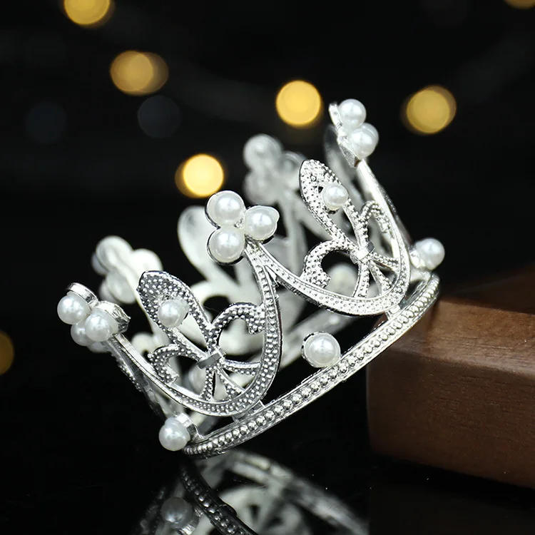 Description Picture 3 of item1PC Mini Crown Cake Decoration Princess Topper Pearl Tiara Crown Baking Decoration DIY Cake Birthday Crown Decoration Supplies