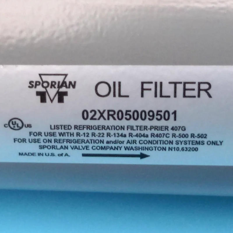 Description Picture 4 of itemExternal oil filter for centrifuge 19XR unit 02XR05009501/02XR05006201