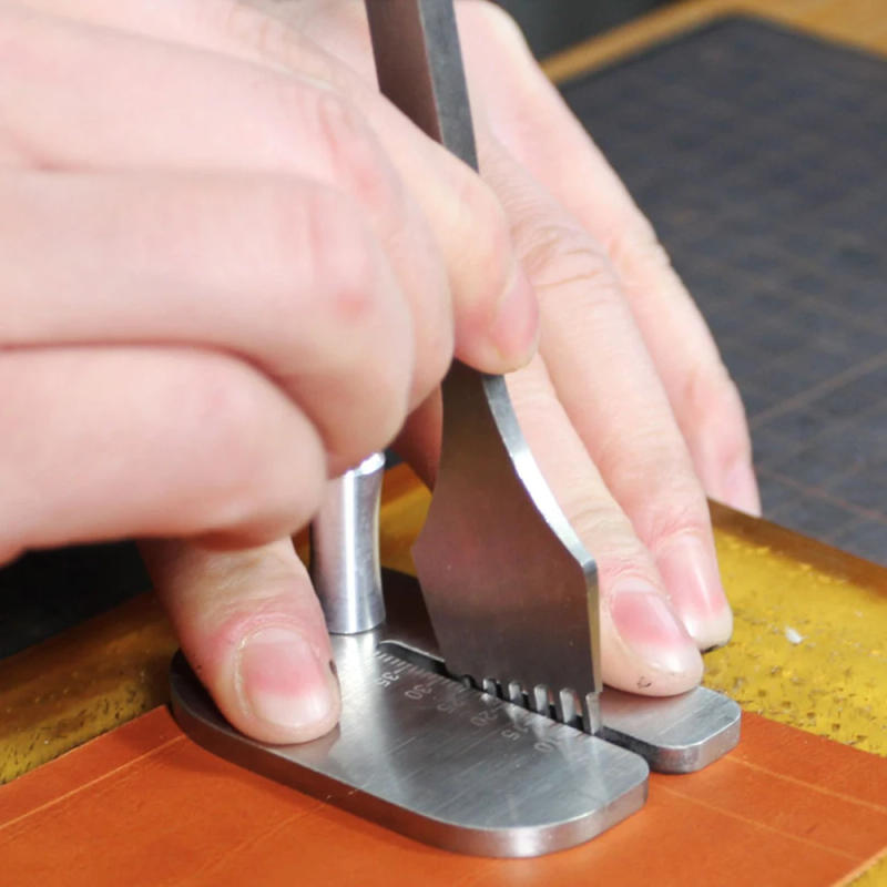 Description Picture 4 of itemLeather Pulling Board Practical Cutting Ruler Tool Punching Puller Stainless Steel Press Plate Leather Cut Auxiliary Accessories