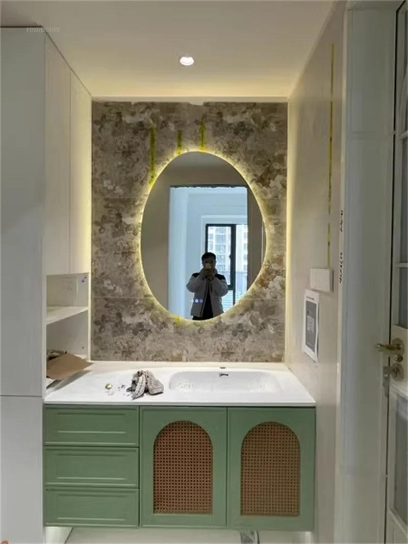 Description Picture 4 of itemNordic Smart Bath Mirrors Wall-mounted Touch Screen Bedroom Makeup Mirror Bathroom Mirror with Light Hotel Decorative Mirrors