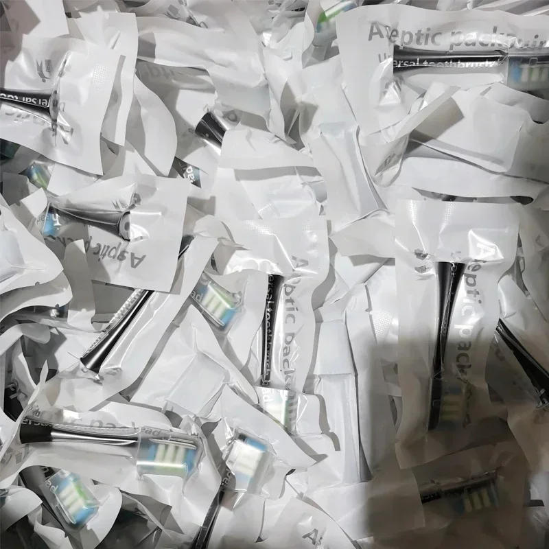 Description Picture 2 of itemReplacement Brush Heads Soft Bristle Nozzles for Oclean X/ X PRO/ Z1/ F1/ One/ Air 2 /SE Electric Toothbrush With dust cover