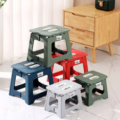 Outdoor Portable Folding Stool Ultralight Foldable Fishing Chair Camping Stool for Beach Hiking Travel Camping Kids Adults Chair