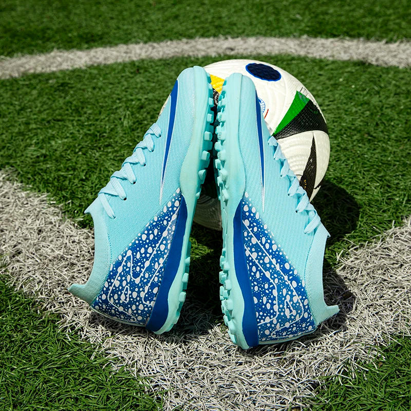 Description Picture 4 of itemNew Outdoor Soccer Shoes Indoor Long Spikes Football Boots Hot-selling High-quality TF/FG Sneakers Outdoor Sports Shoes Match