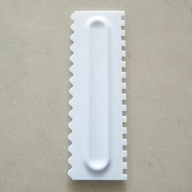 Description Picture 4 of itemMousse Butter Cream Cake Edge DIY Tool Plastic Sawtooth Cake Scraper Icing Smoother Comb Set Kitchen Baking Tools Christmas Gift
