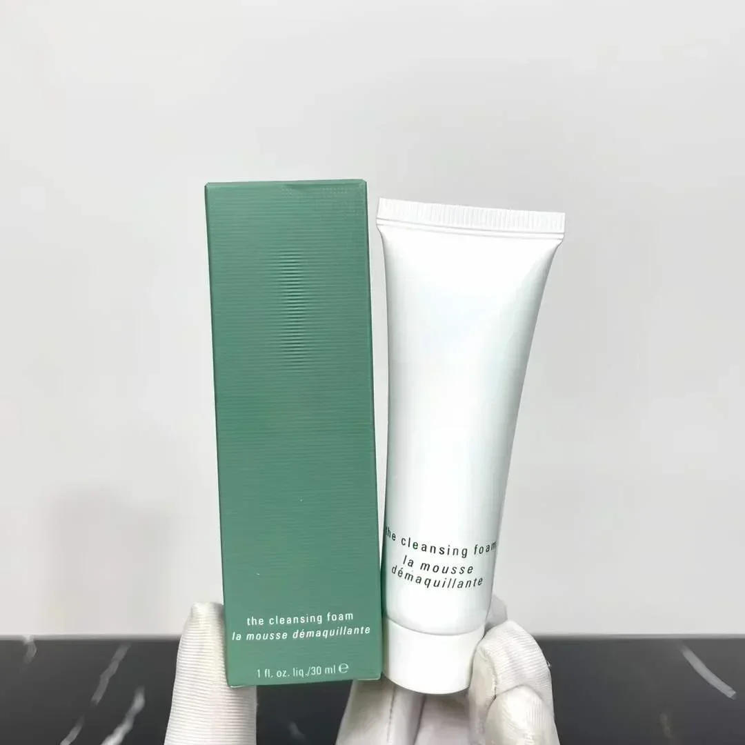 Description Picture 2 of itemThe Cleansing Foam LA MOUSSE 30ML