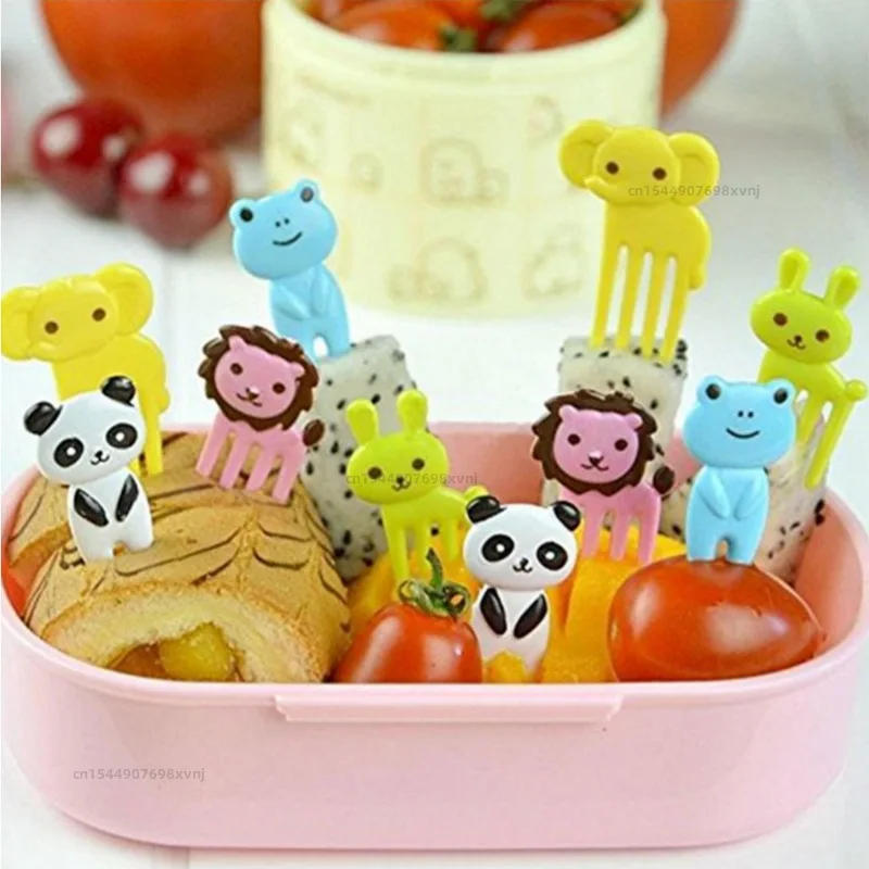 Description Picture 2 of itemAnimal Farm Fruit Fork Mini Cartoon Children Snack Cake Dessert Food Fruit Pick Toothpick Bento Lunches Party Decor Random Color