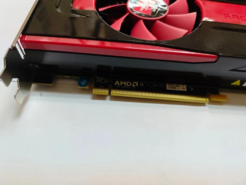 Description Picture 3 of itemDell AMD Radeon HD7770 2GB HD 7770DE 2GB GDDR5 Graphics AMD Cards DRNTY Video Cards PC Computer Gaming HDMI PCI-E X16 GPU Used