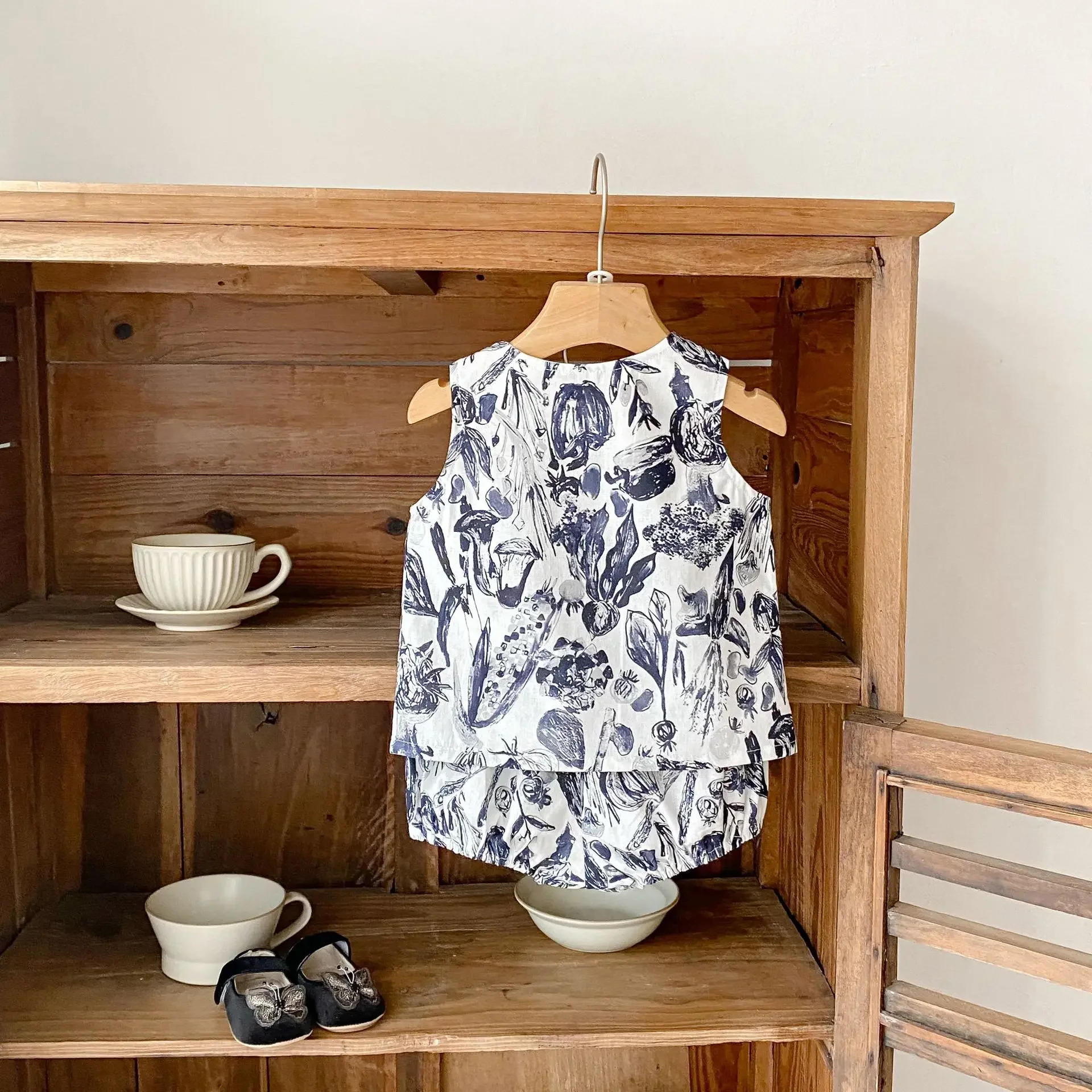 Description Picture 5 of itemChildren's Summer Set 2025 New Item for Young Girls' Baby Clothes, Pure Cotton Printed Top+bread Pants 2-piece Set