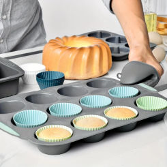 Heat resistant silicone loaf bread muffin donut cake baking tray oven baking pan silicone bakeware set Silicone Cake Pan Set
