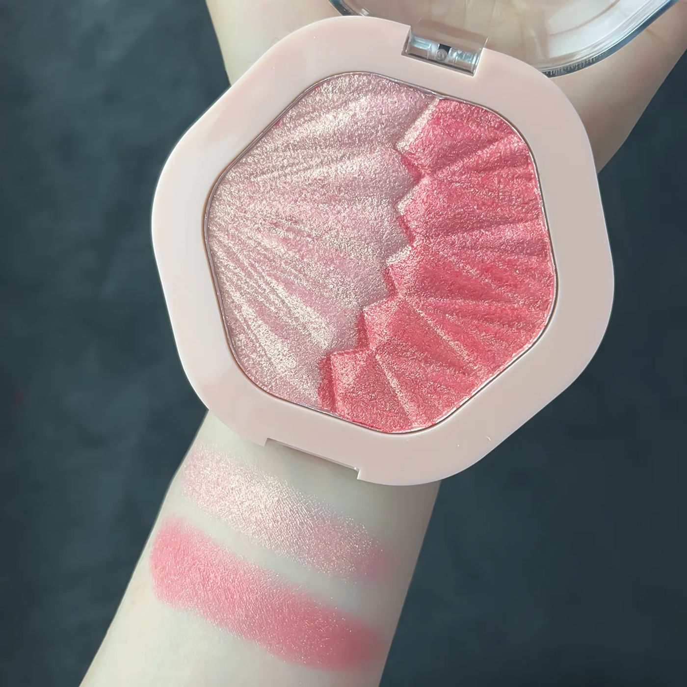 Description Picture 5 of item2-color Blush Palette 2 in 1 Eye Shadow Contouring Cream Face Cheek Blush Cream Makeup sparkle Highlight Multicolor Makeup Blush