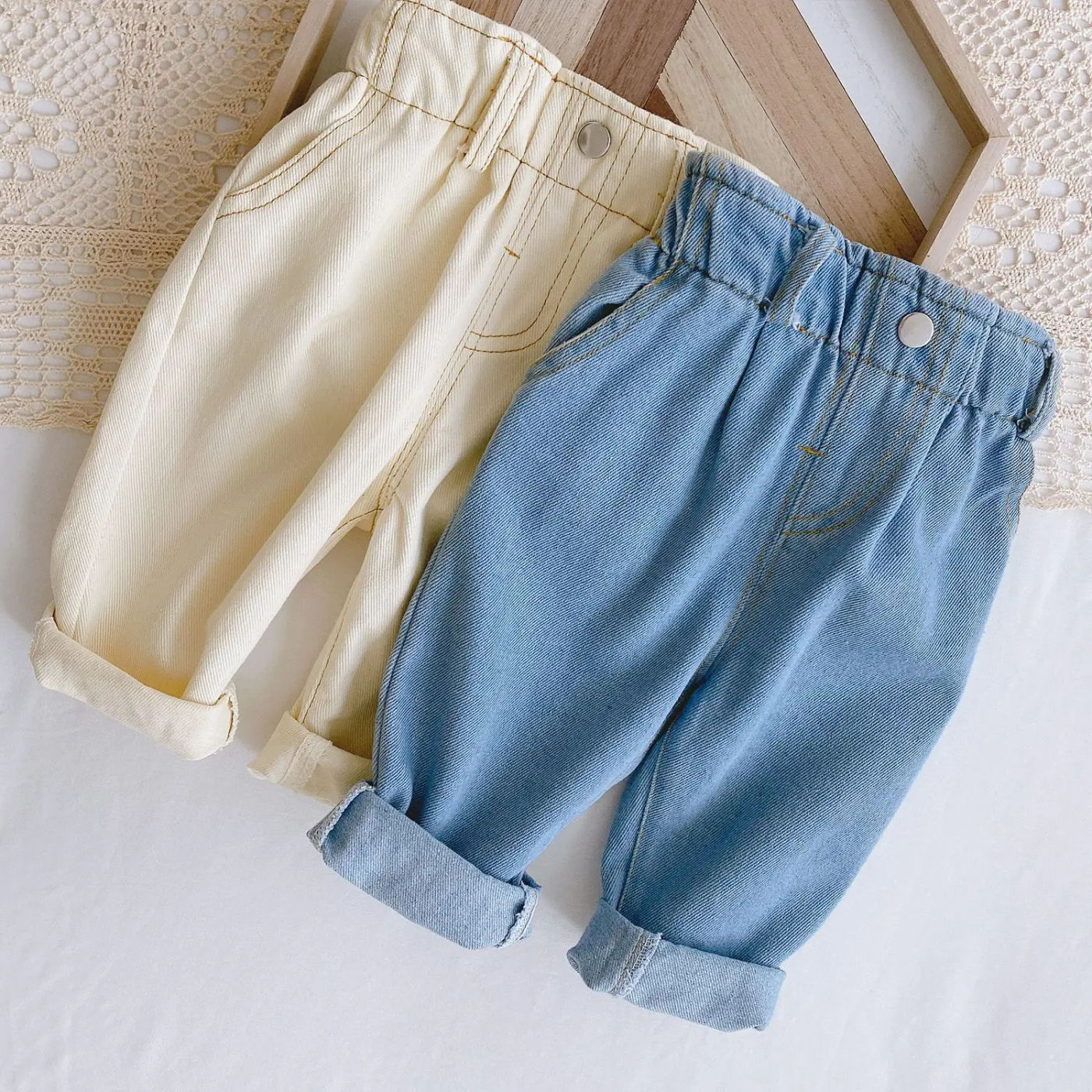 Description Picture 2 of item2025 Spring New Baby Loose Denim Pants Solid Kids Casual Pants Boys Jean Fashion Girls Trousers Infant Big Pp Pants Baby Clothes