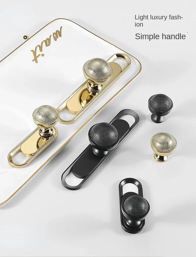 Description Picture 2 of itemZinc Alloy Kitchen Cabinet Drawer Handles Brass Color Furniture Handle Light Luxury Wardrobe Dresser Pulls Cupboard Door Knobs