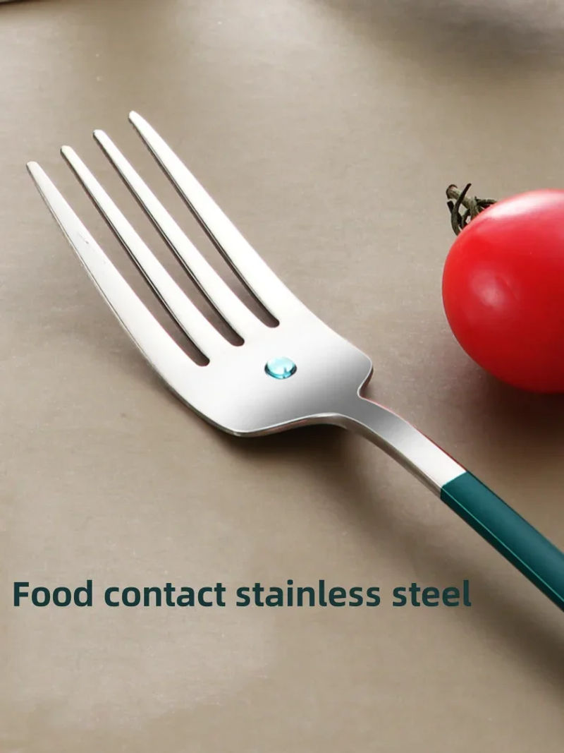 Description Picture 4 of itemPortable Stainless Steel Tableware Set with Box Dinner Knife Fork Spoon Chopsticks Four-piece Cutlery Suit Travel Flatware Gift