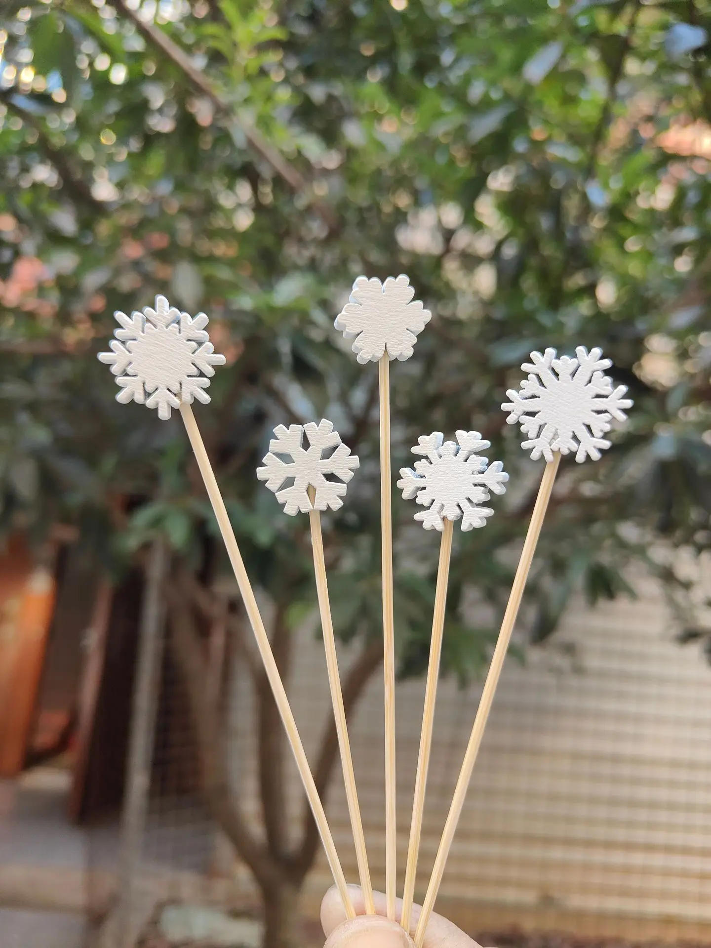 Description Picture 2 of item50pcs Christmas Bamboo Skewer Cocktail Picks Cupcake Topper Disposable Food Dessert Toothpicks Fruit Sticks Party Supplies