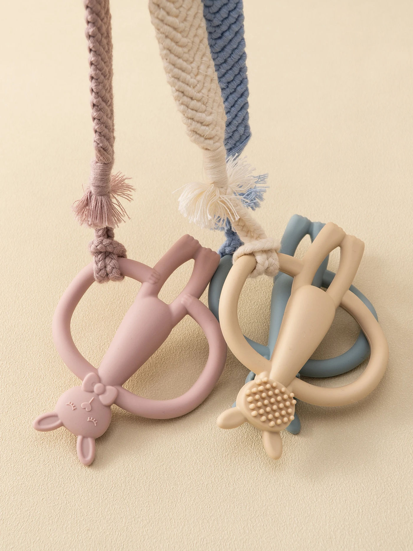 Description Picture 5 of itemColor Kids 1PCS Silicone Teether Toys Baby Nursing Teether Gifts Newborn Cartoon Rabbit Teether Toys Teething Infant Chewing Toy