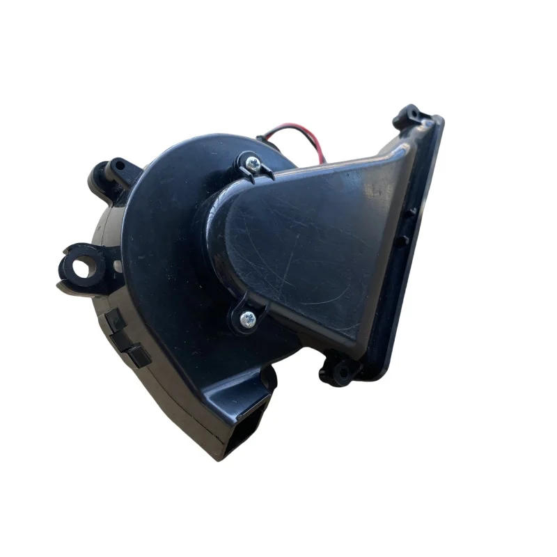 Description Picture 3 of itemMain Engine Ventilator Motor Vacuum Cleaner Fan for Polaris PVCR 0726W 0926W 1126 Robot Vacuum Cleaner Parts Fan Motors Used