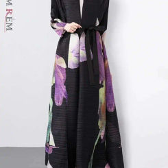LANMREM Long Pleated Thin Windbreaker For Women Flower Printing Black Color Female Belt Trench Coat 2025 Spring New 2DA8112