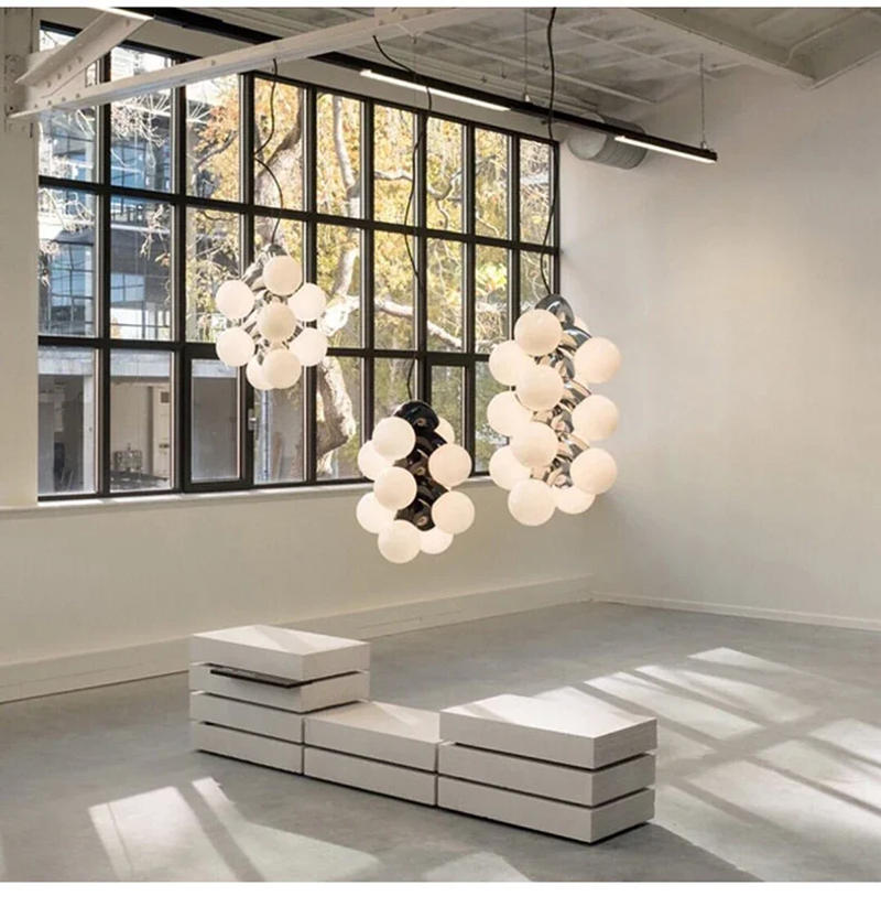 Description Picture 5 of itemNordic Ball Balloon Pendant Lamp Color Bubble Pendant Light for Restaurant Home Decor Dining Room Bedroom Designer Chandelier