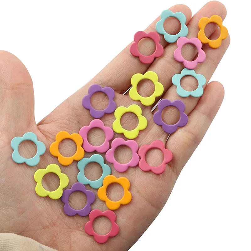 Description Picture 3 of item30PCS 17mm Flower Knitting Stoppers Needles Stoppers Stitch Rings with erHook Marks Colorful Stitch Rings for Knitting