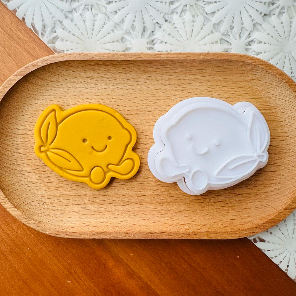 Description Picture 6 of itemCartoon Fruit Cookie Cutters DIY Bakery Tools and Accessories Stampcookie Cutters