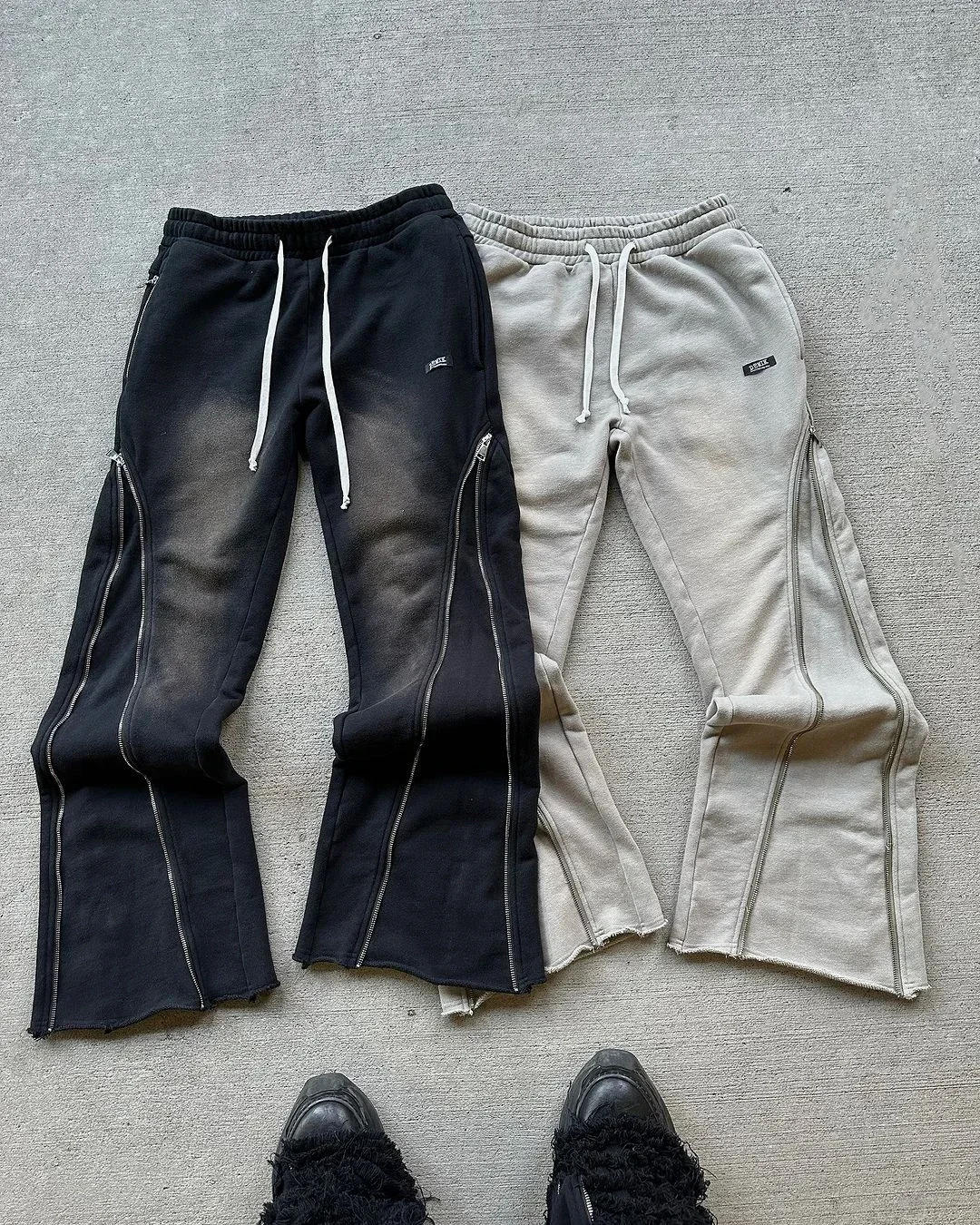 Description Picture 2 of itemHarajuku Y2K men clothing sweatpants vintage Casual Zipper Decoration Pants Hip Hop Gothic Streetwear Cotton Straight Leg Pants