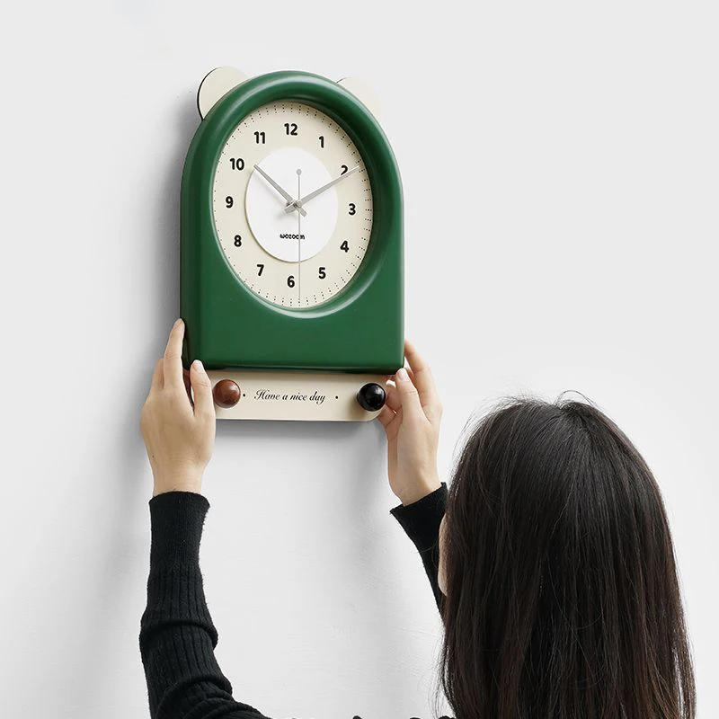 Description Picture 2 of itemCute Wall Clock Vintage Home Interior Decoration Clocks Nordic Living Room Accessories Wall Clock Elegant Gift Ornaments Clocks
