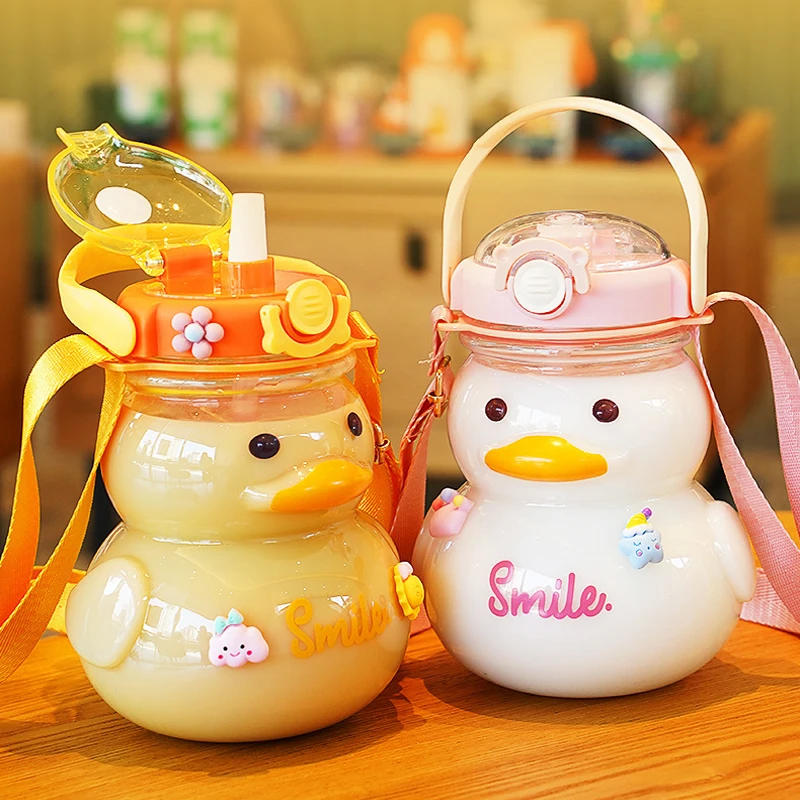 Description Picture 3 of item1000ML Cute Duck Water Bottle With Straw Kawaii Kids Water Bottles Large Capacity Plastic Straw Cup Drinking Bottle BPA Free