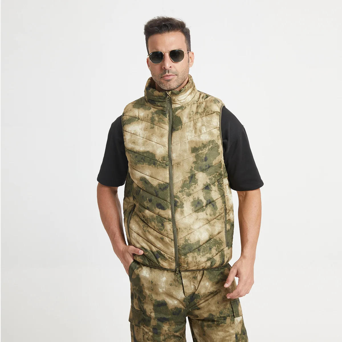Description Picture 4 of itemAutumn Winter Heated Fishing Vest Men's Casual Sports Sleeveless Jacket Waistcoat Camouflage Tactical Outdoor Warm Hiking Vest